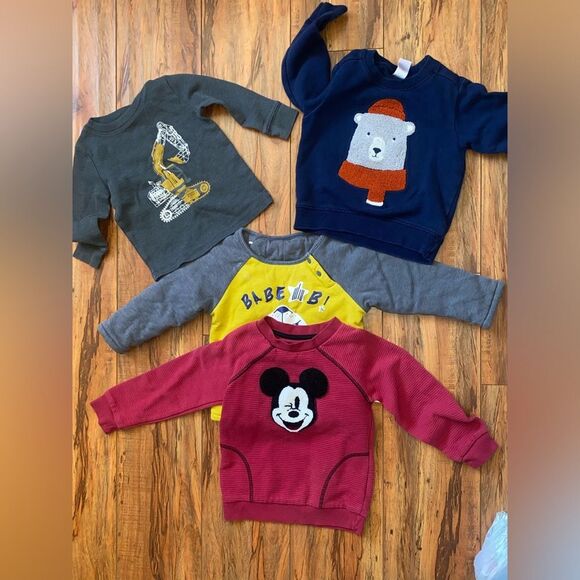 Set of 4 Kids' Graphic Sweatshirts sz 18+ - Picture 1 of 2